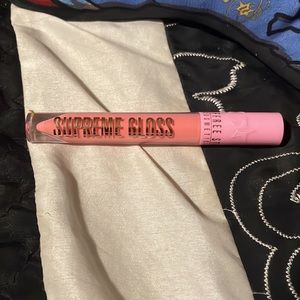 Jeffree Star Supreme Gloss Shade (714)